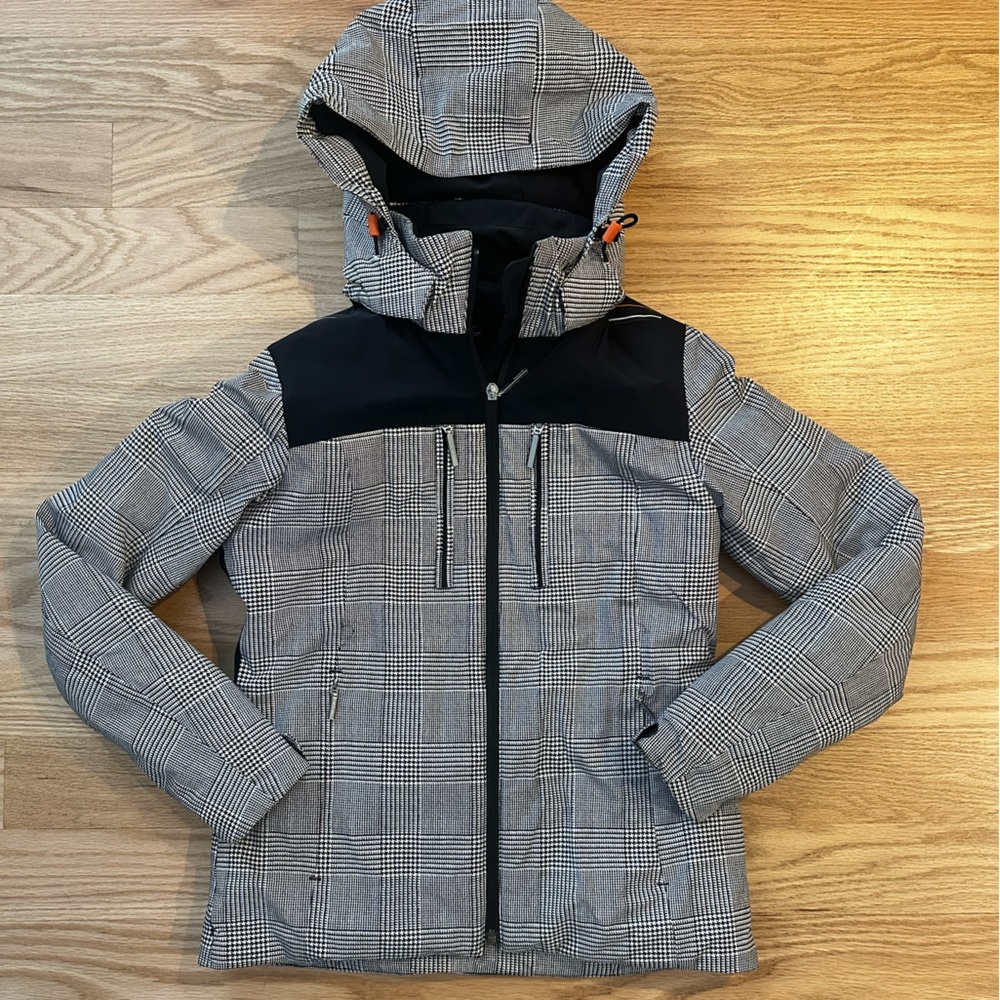 Women’s Descente ski jacket